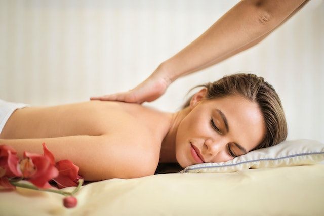 5 Mental Health Benefits of Regular Massages